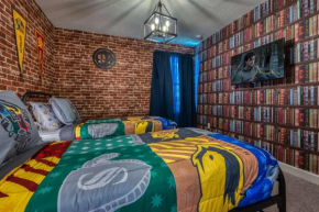 Last Minute Disney Getaway! Private Pool, Hot Tub & Games Room. Book Now! #81911
